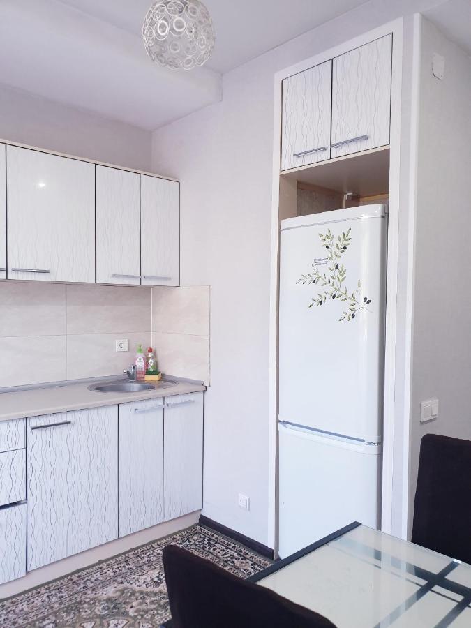 Apartments Paritet Bishkek Exterior photo